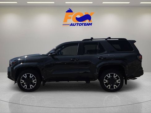 New 2026 Toyota 4Runner TRD Sport AWD/4WD image 2