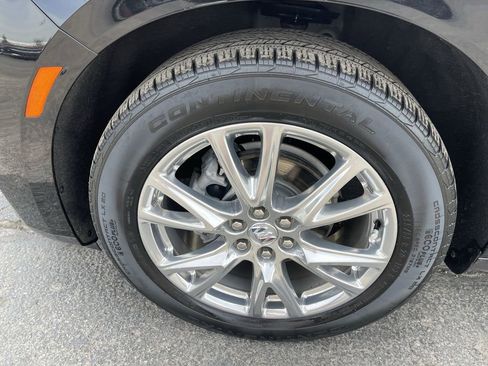 Used 2023 Buick Enclave Essence w/ Experience Buick Package AWD/4WD image 2