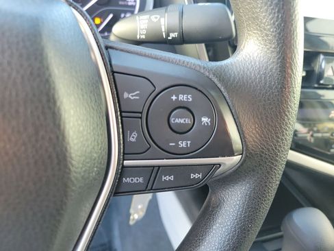 Used 2023 Toyota Camry LE image 27