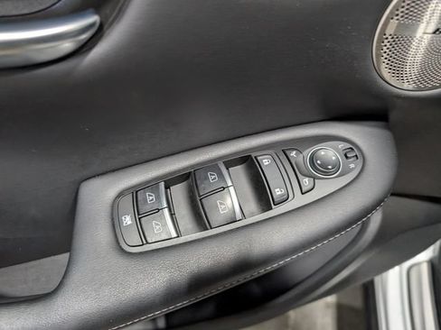 Used 2023 INFINITI QX50 Luxe AWD/4WD image 14