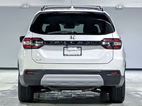 Used 2024 Honda Pilot EX-L image 9