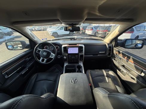 Used 2017 RAM 1500 Laramie w/ Convenience Group AWD/4WD image 12