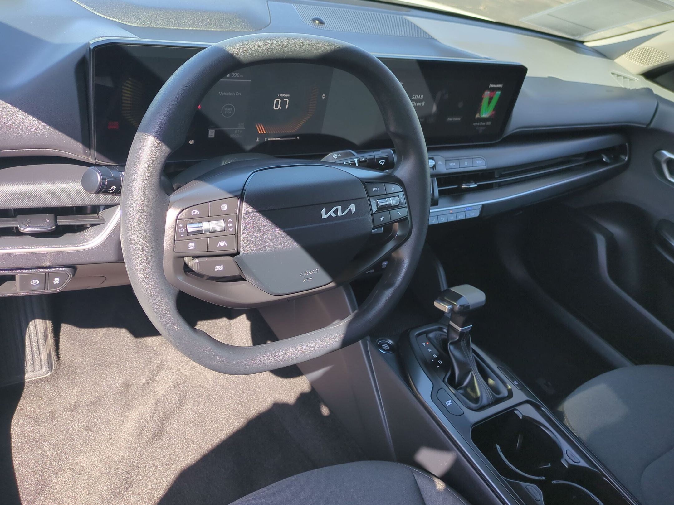 Certified 2025 Kia K4 FWD image 10
