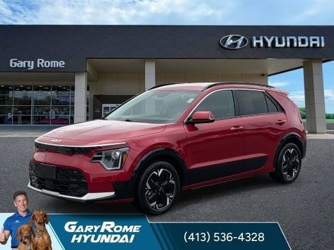 Used 2024 Kia Niro Wind w/ Wind Preserve Package FWD image 1