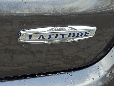 Certified 2019 Jeep Compass Latitude w/ Popular Equipment Group image 31