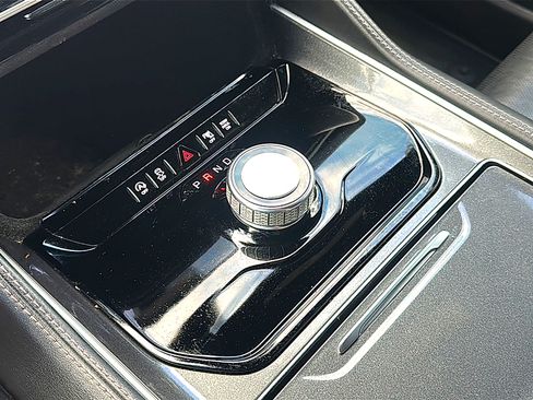 Used 2022 Jeep Wagoneer Series I RWD image 35