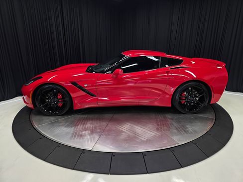 Used 2016 Chevrolet Corvette Stingray Coupe w/ 2LT Preferred Equipment Group RWD image 10