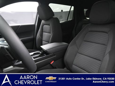 New 2026 Chevrolet Equinox LT w/ Safety and Technology Package AWD/4WD image 15