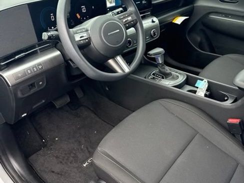 Used 2026 Hyundai Kona SE AWD/4WD image 8