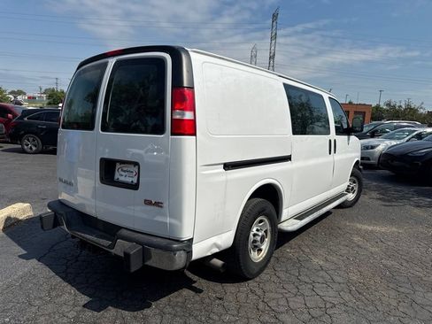 Used 2017 GMC Savana 2500 RWD image 7