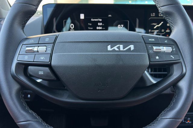 Used 2025 Kia K4 EX FWD image 28