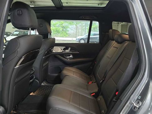 Certified 2025 Mercedes-Benz GLS 450 4MATIC image 16