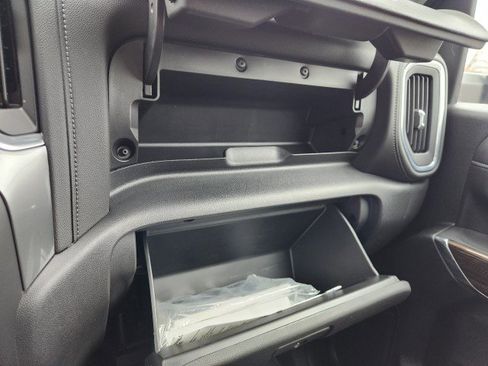 Used 2022 Chevrolet Silverado 2500 LT w/ Convenience Package image 46