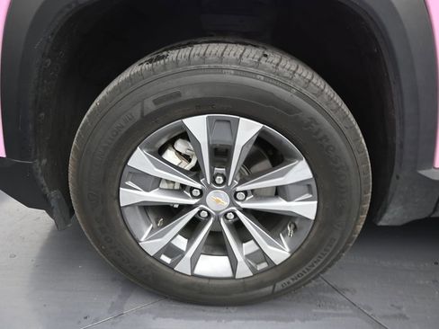 Used 2025 Chevrolet Equinox LT FWD image 9