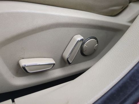 Used 2014 Ford Fusion SE image 16