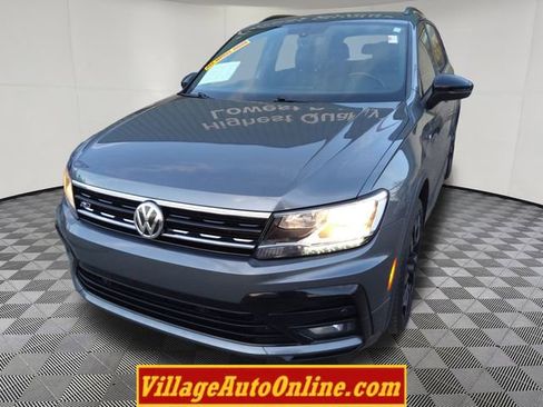 Used 2020 Volkswagen Tiguan SE R-Line image 17