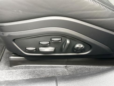 Certified 2024 Porsche Panamera 4 AWD/4WD image 32