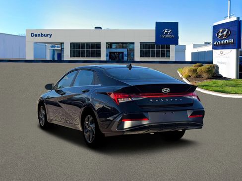 New 2026 Hyundai Elantra SEL Sport Premium FWD image 5