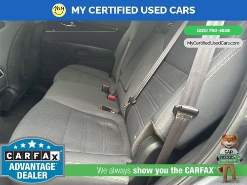 Used 2020 Kia Sorento AWD V6 image 9