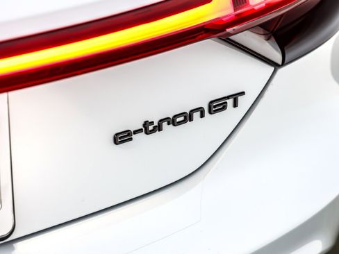 Used 2023 Audi RS e-tron GT w/ Carbon Performance Package image 10