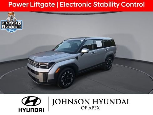 Used 2025 Hyundai Santa Fe SE image 4