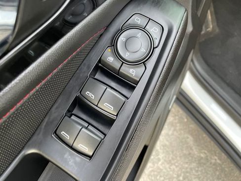 Used 2024 Chevrolet Traverse RS image 28