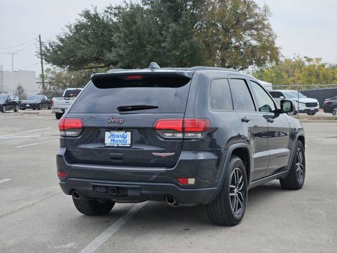 Used 2017 Jeep Grand Cherokee Trailhawk w/ Trailhawk Luxury Group image 6