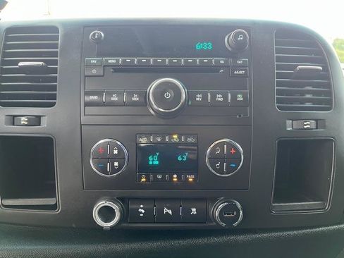 Used 2011 Chevrolet Silverado 1500 LT w/ All-Star Edition RWD image 11