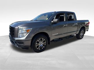 Used 2021 Nissan Titan SV w/ SV Convenience Package AWD/4WD video 3