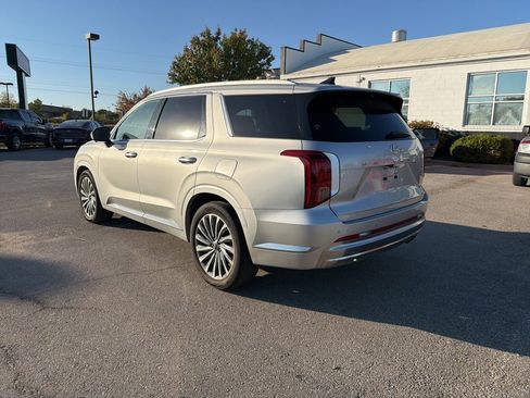 Used 2024 Hyundai Palisade Calligraphy image 6