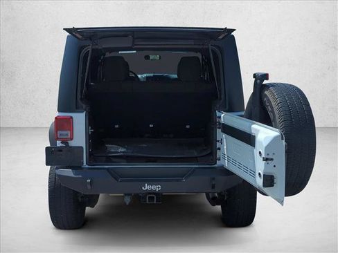 Used 2017 Jeep Wrangler Unlimited Sport AWD/4WD image 8