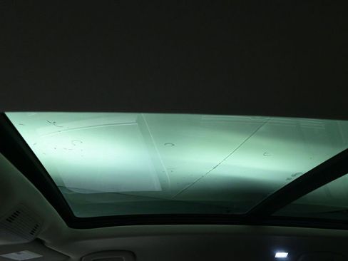 New 2026 Volkswagen Atlas SE image 19