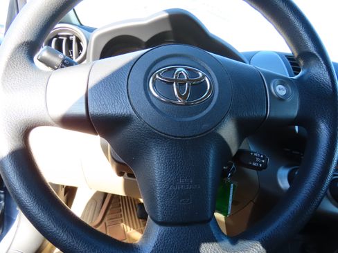 Used 2010 Toyota RAV4 2WD image 23