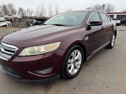 Used 2011 Ford Taurus SEL image 9
