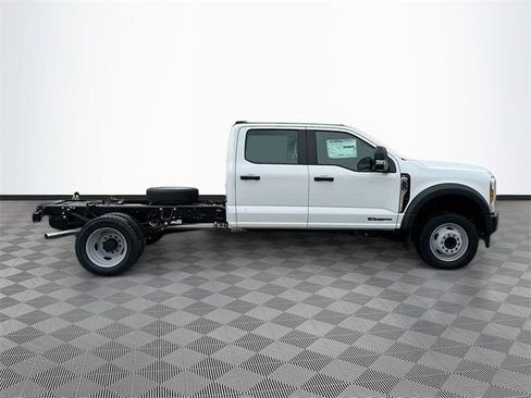 New 2025 Ford F550 2WD Crew Cab Super Duty image 4