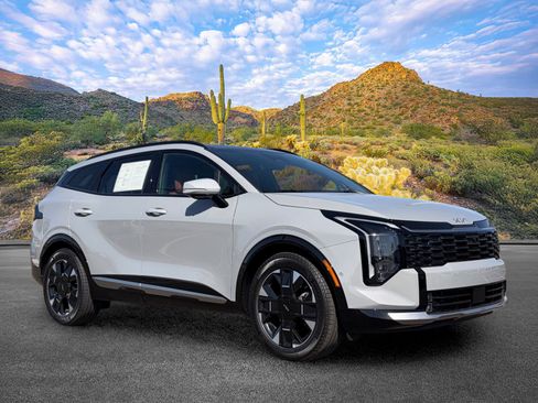 Certified 2026 Kia Sportage SX FWD image 2