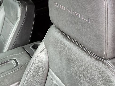 Used 2020 GMC Sierra 2500 Denali w/ Denali Ultimate Package image 31