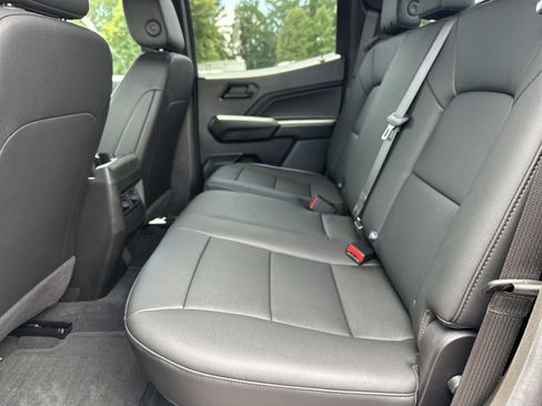 Used 2025 Chevrolet Colorado Trail Boss AWD/4WD image 21