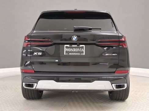 New 2026 BMW X5 sDrive40i w/ Parking Assistance Package RWD image 8