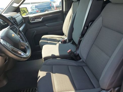 Used 2025 Chevrolet Silverado 1500 LT w/ Convenience Package II AWD/4WD image 17