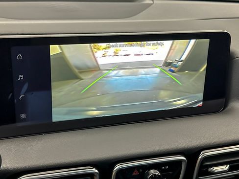 Used 2026 Nissan Sentra SV w/ SV Convenience Package FWD image 17