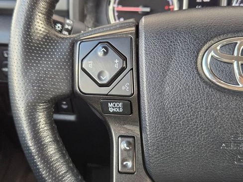 Used 2024 Toyota 4Runner TRD Off-Road Premium AWD/4WD image 22