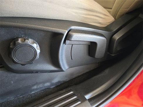 Used 2020 Ford Ranger XLT w/ Equipment Group 301A Mid image 12