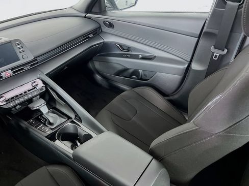 New 2026 Hyundai Elantra SEL Sport Premium FWD image 22