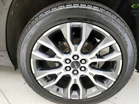 Used 2026 GMC Acadia Denali Ultimate FWD image 89