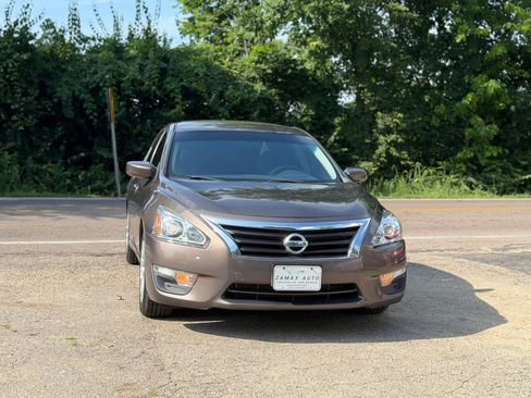 Used 2013 Nissan Altima 2.5 S FWD image 7