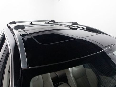 Used 2016 Volvo XC90 T6 Momentum w/ Momentum Plus Package AWD/4WD image 5