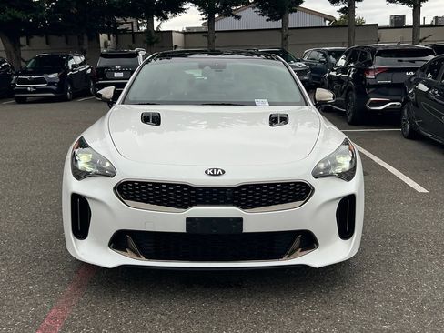 Used 2021 Kia Stinger GT2 image 4