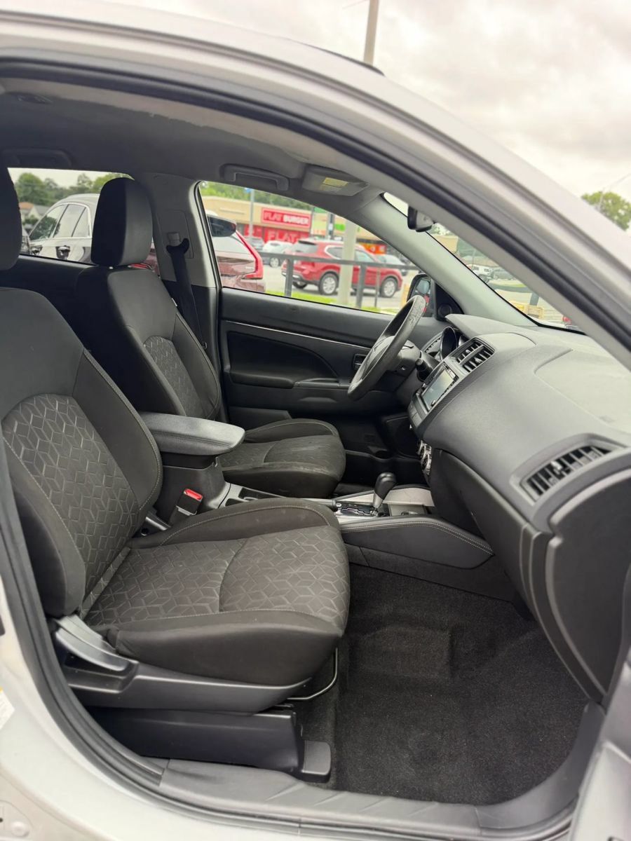 Used 2021 Mitsubishi Outlander Sport LE AWD/4WD image 13