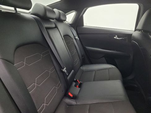 Used 2024 Kia Forte GT-Line image 19